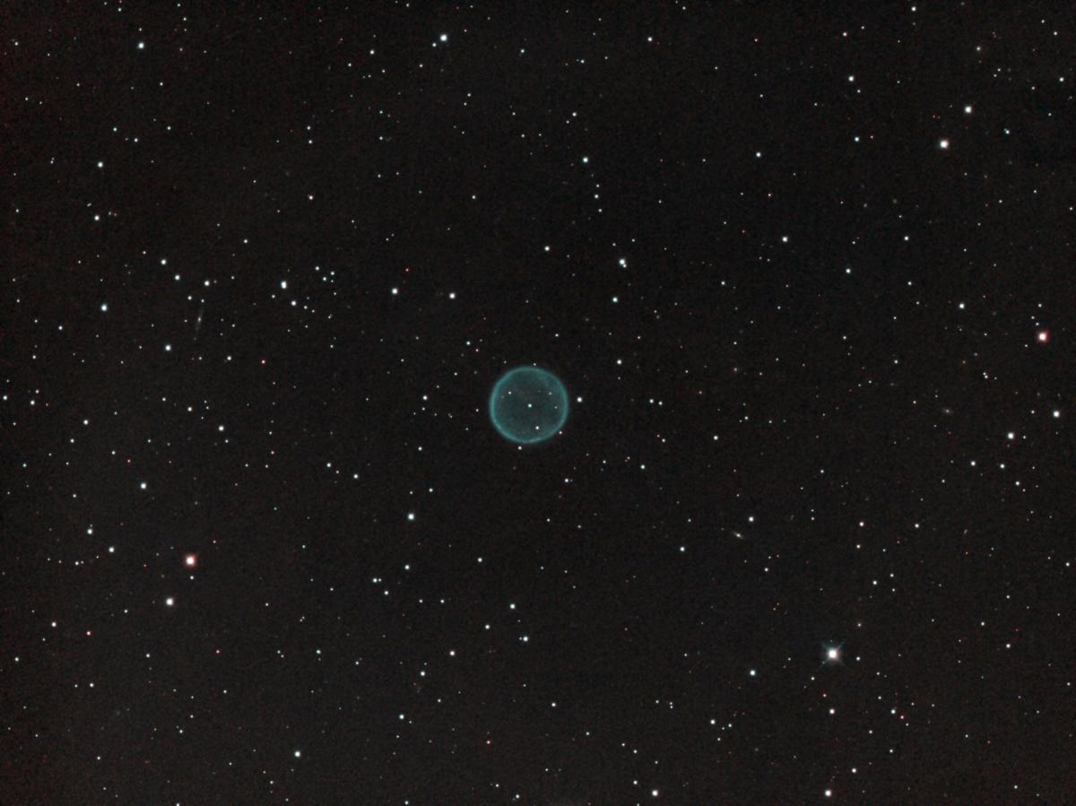 Abell39_16-18may2023_21and42x600s_HaandOlll_1500mm_OAG_CC_PMcombi-web