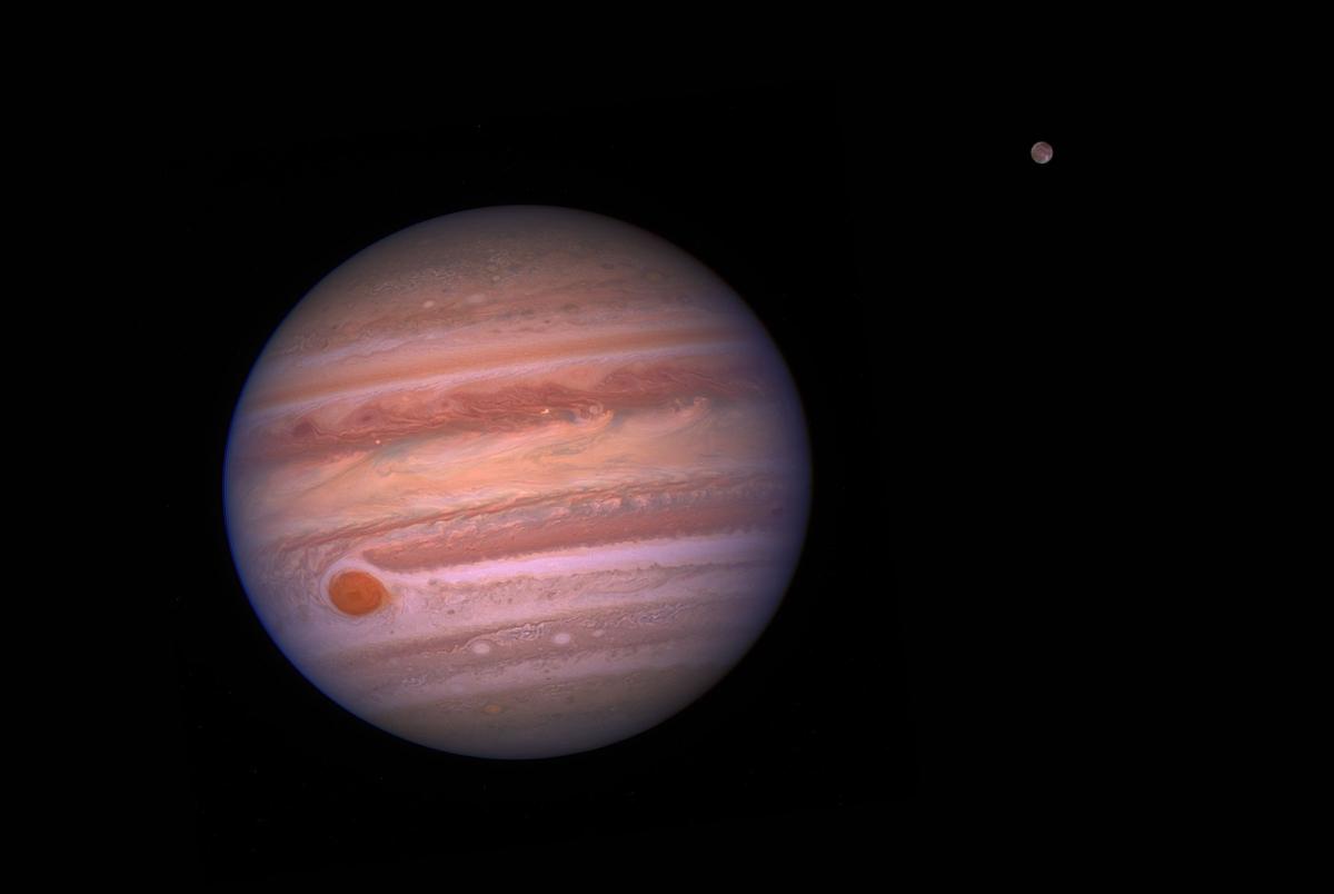 Jupiter_Ganymedes_2018-04-01-0902_0-Hubble-hflip-RGB_unsharp_CT_CS