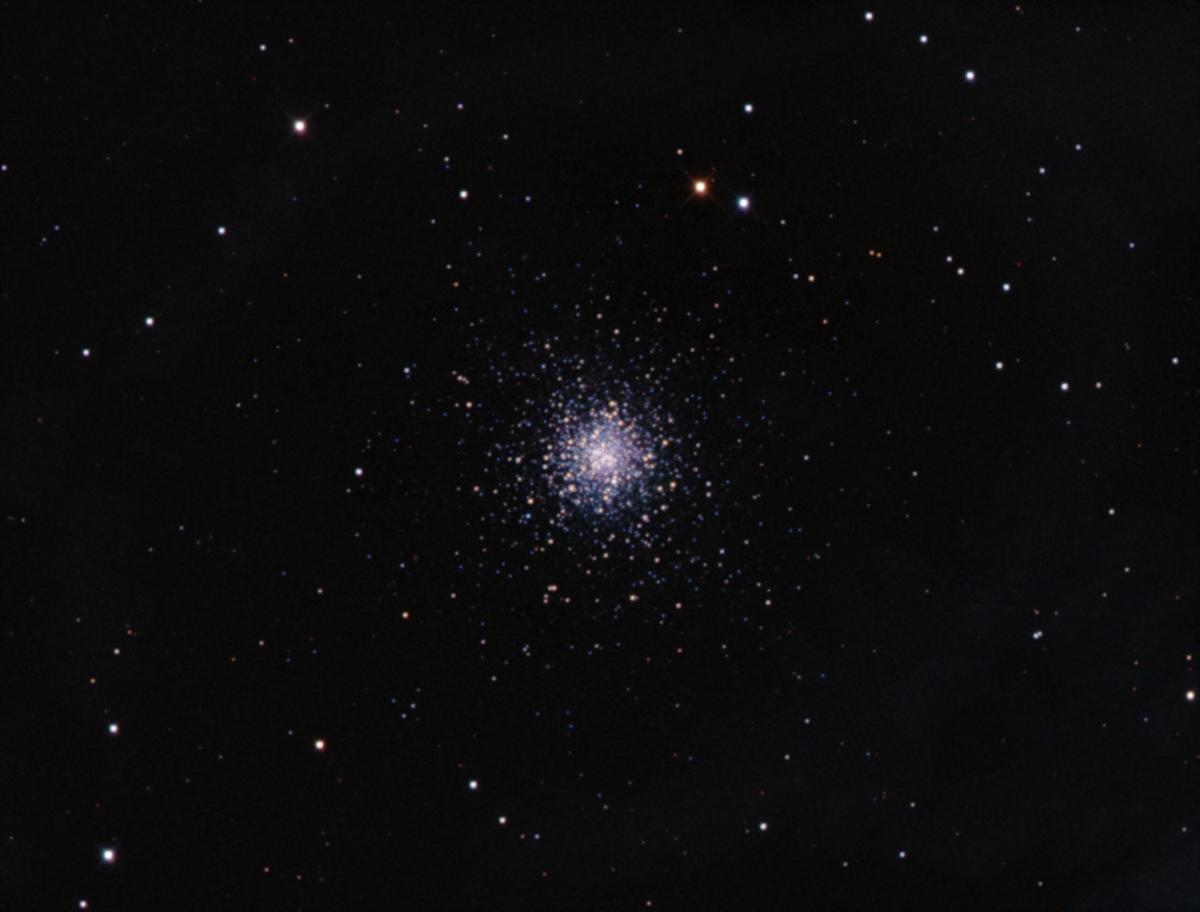 M53_may2_2023_20and20and17x180s_RGB_1500mm_CC_OAG_RGBcombi_DC_DBE_ABE_clean_MLT_HIST_CTv2-web