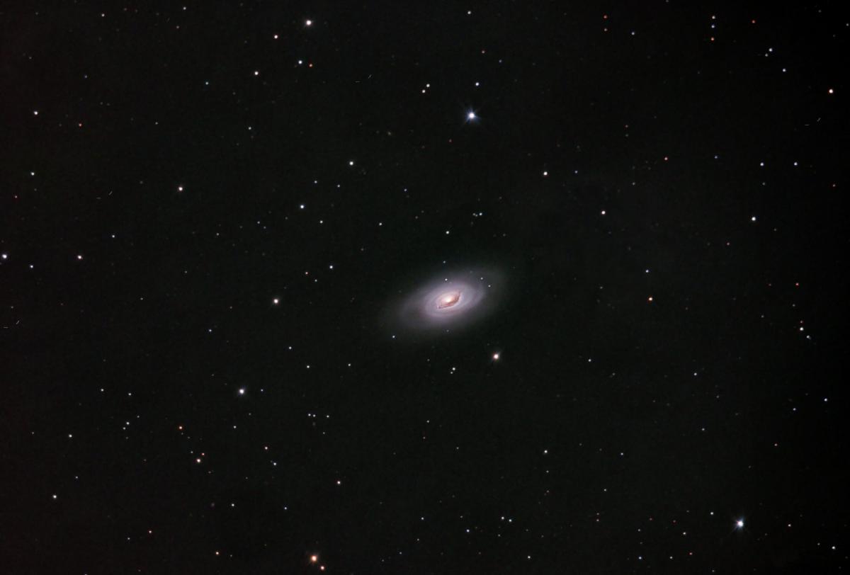 M64_7mei2021_45x60sand14and15and25x120s_LRGB_LRGBcombi_DC_DBE_BN_MLT_HIST_mTGV_mCOLSAT_LHE_unsharp_CT-web