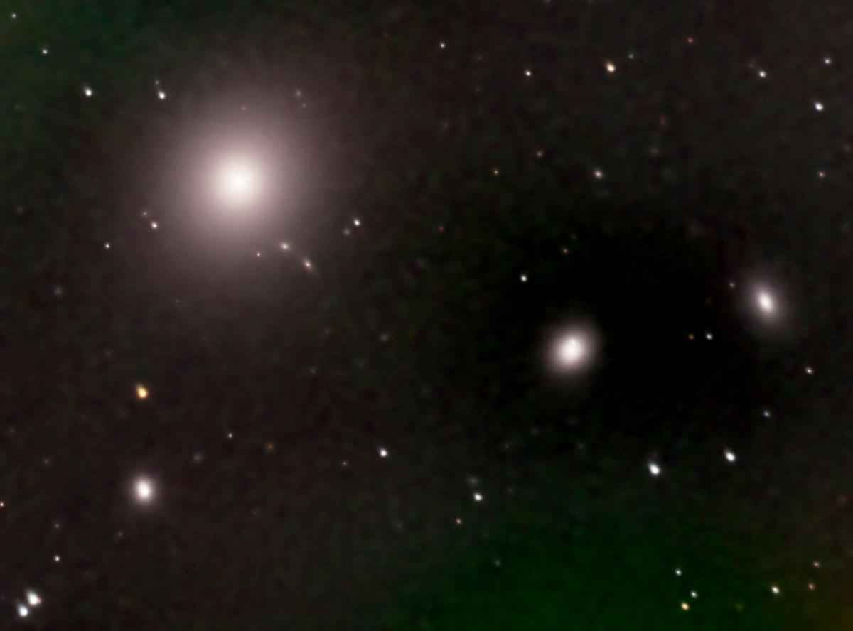 M87_28may1jun2022_37and21and32x120s_RGB_1500mm_BN_DBE_DC_ABE_DECONV_mMLT_HIST_CT_emphasizesize