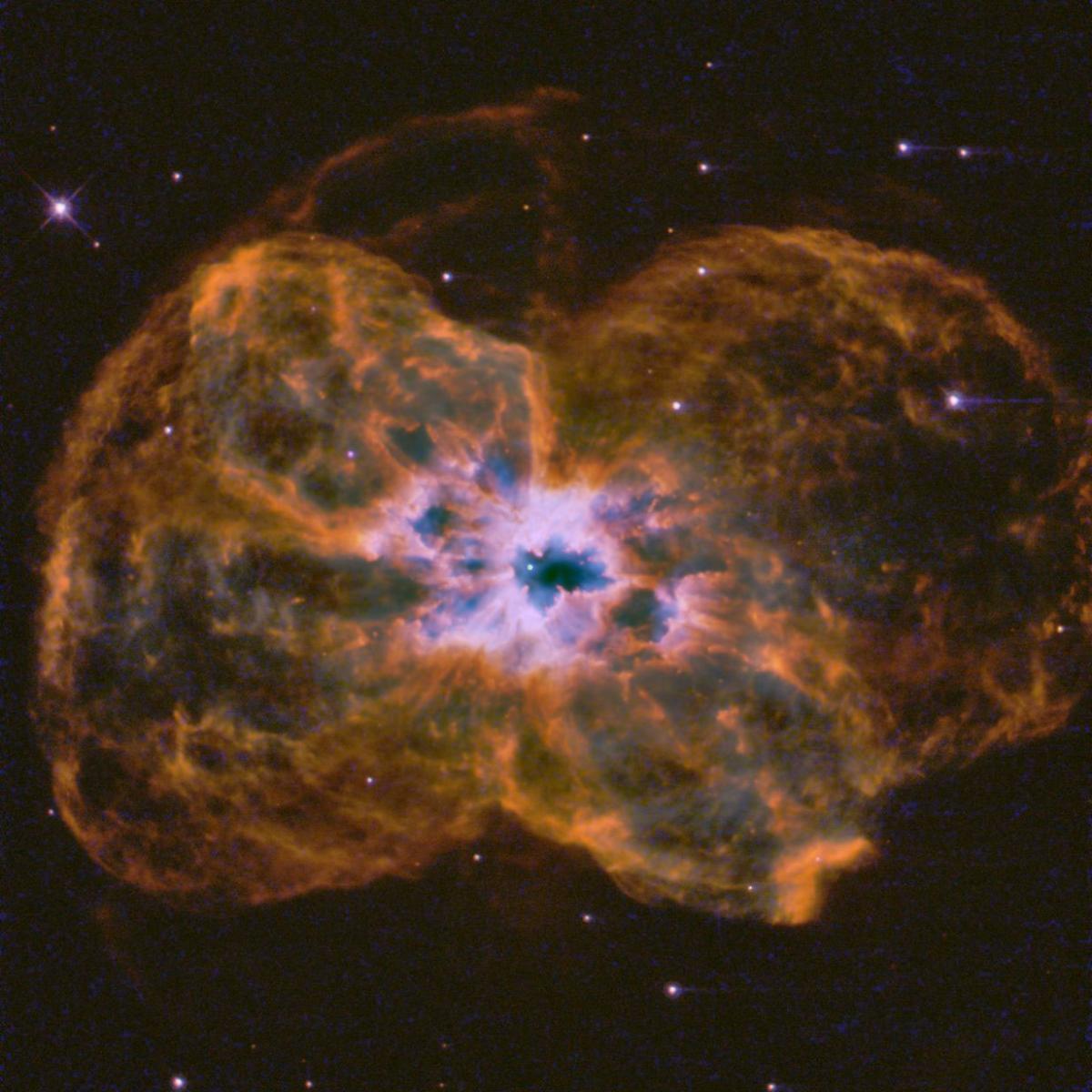 NGC2440_HST_WFPC2_narrowband_RGB_PMheritagecombi_DC_ROT_HDRM_LHE_mCT-web